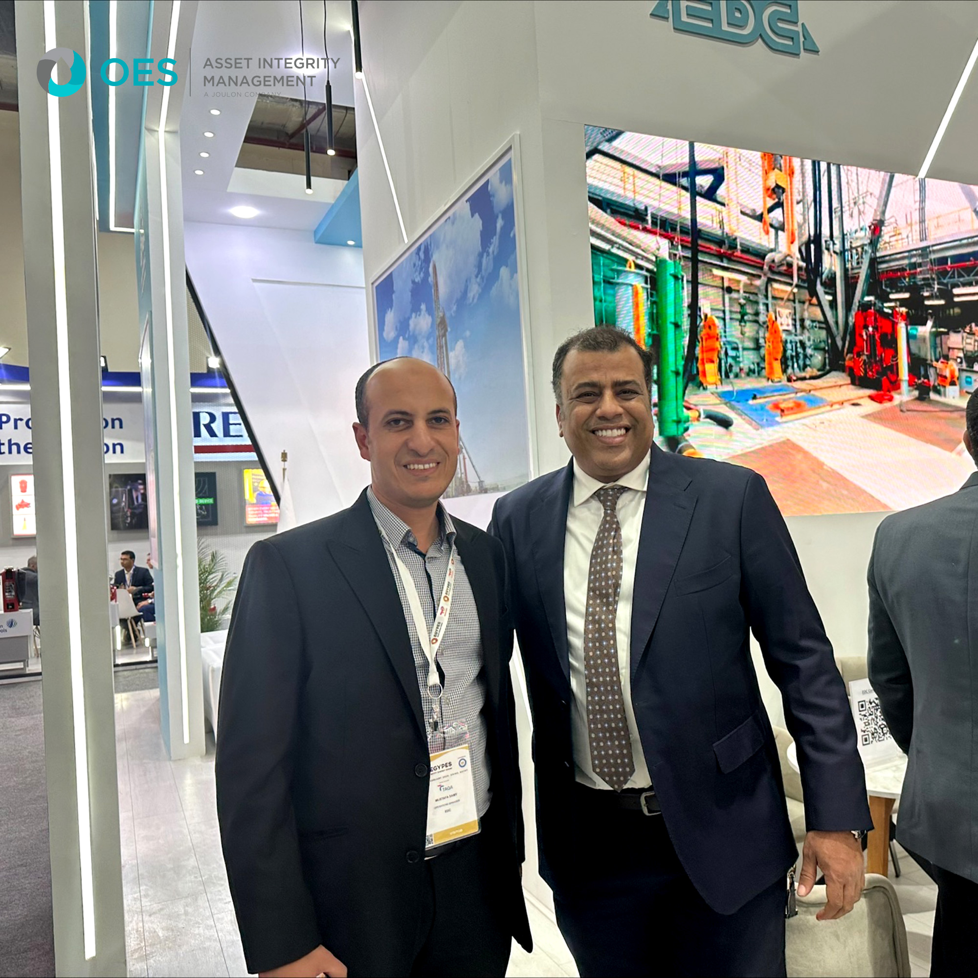 Mostafa Samy, Operations Manager, Egyptian Drilling Company and Eslam El Geddawy, Regional Manager, OES